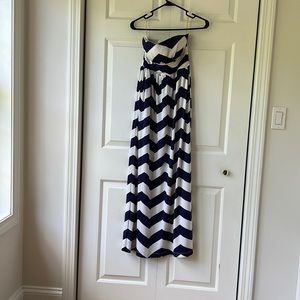 Chevron maxi dress Size S